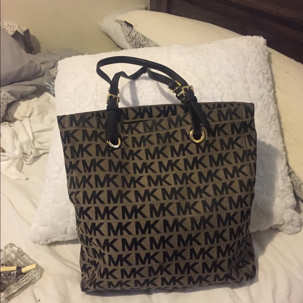 Michael Kors bag
